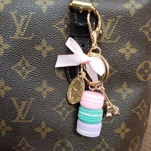 Purse Charm Macroons Paris theme